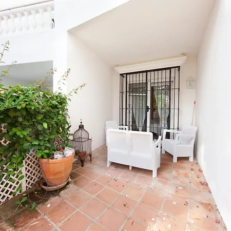 Pretty With Balcony Marbella